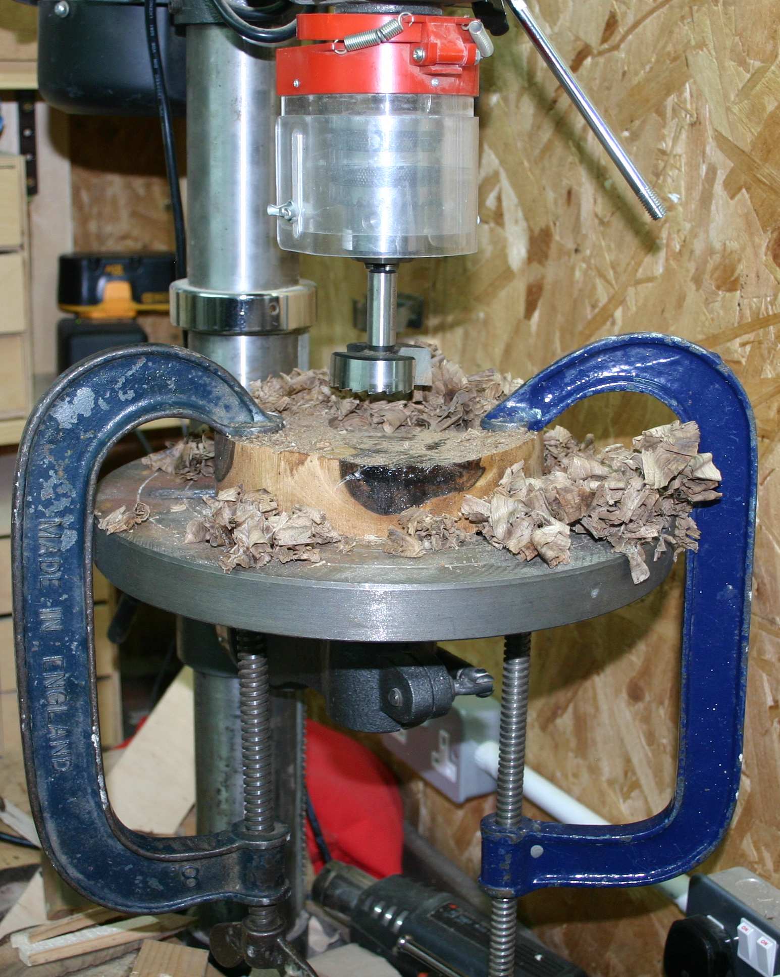 Making a Walnut Platter.