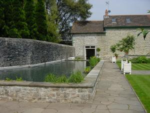 Photo of restored Italian Garden, 2003